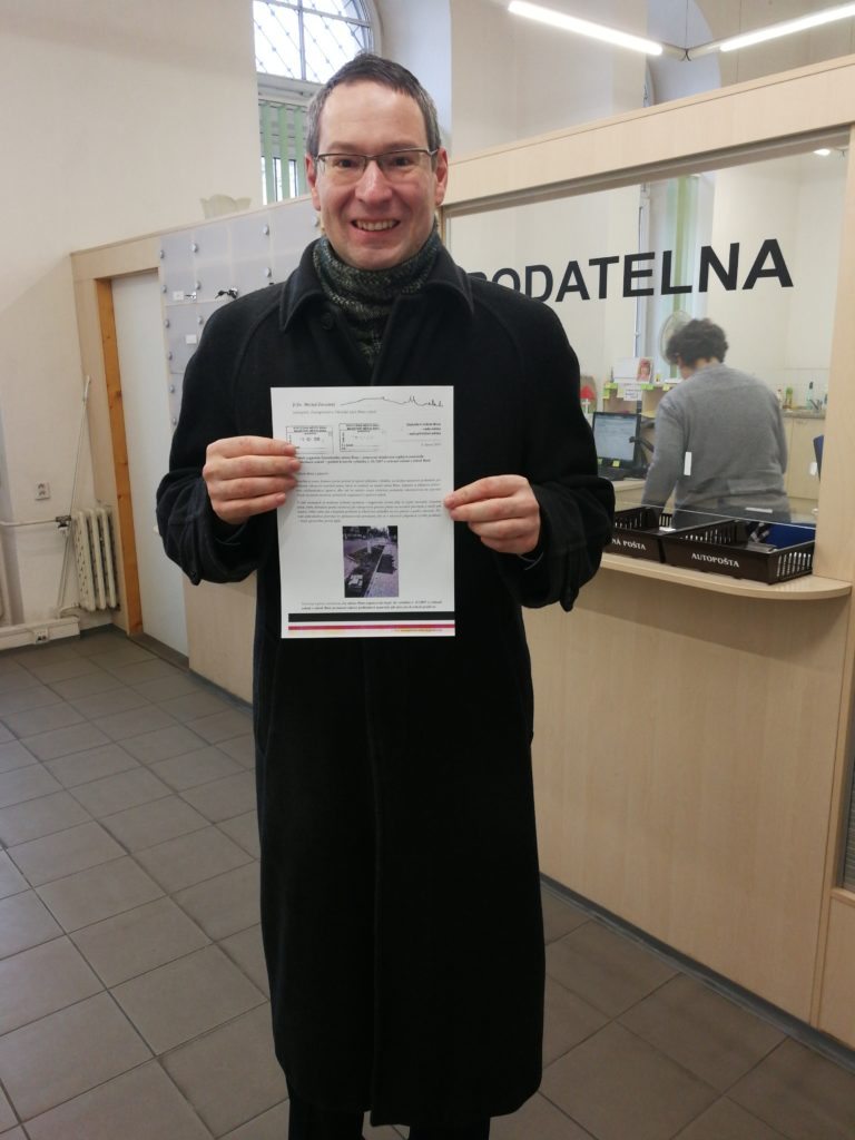 Z trávníků už nebudou štěrkoviště